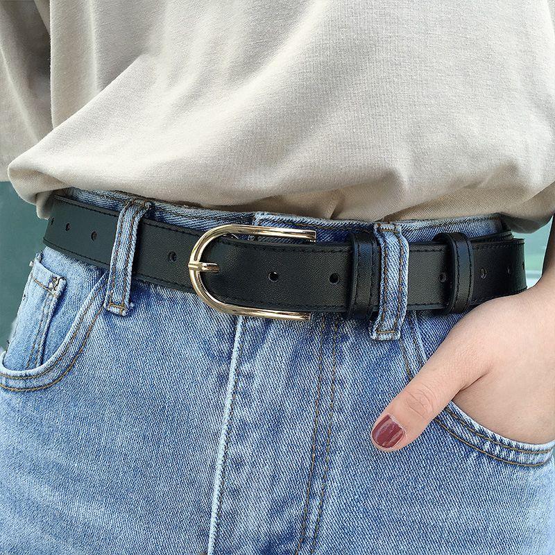 Ceinture classique pour femme à boucle en U disponible en grande taille, modèle Charlotte