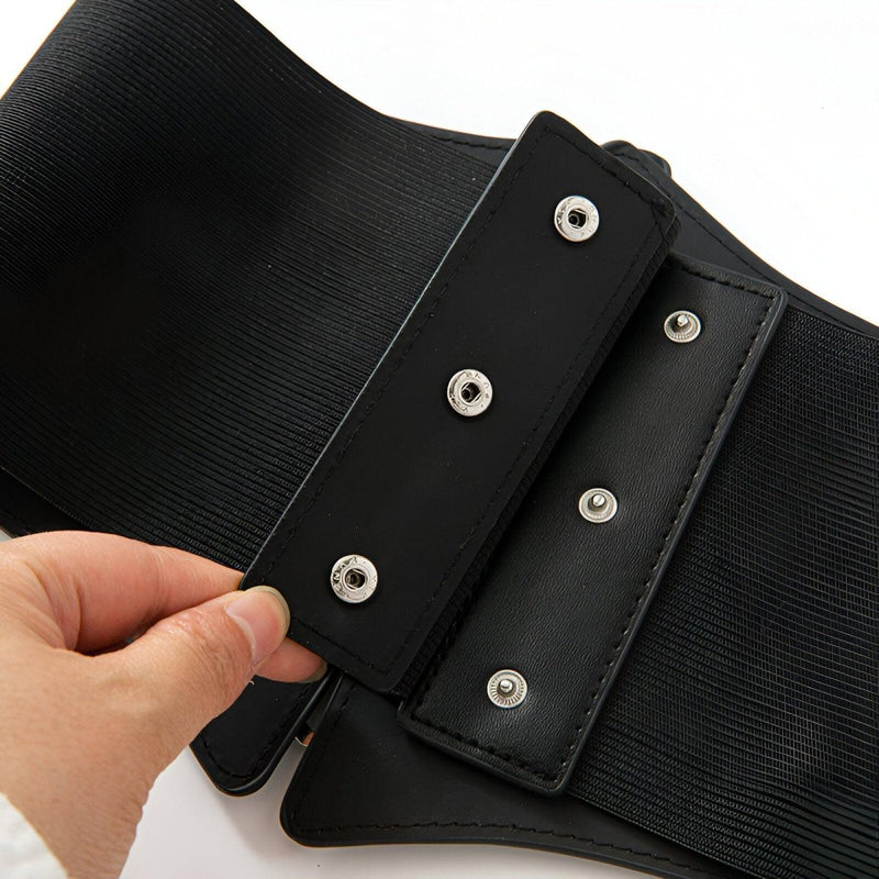 Ceinture corset à boucles en forme de cœur, modèle Ivy