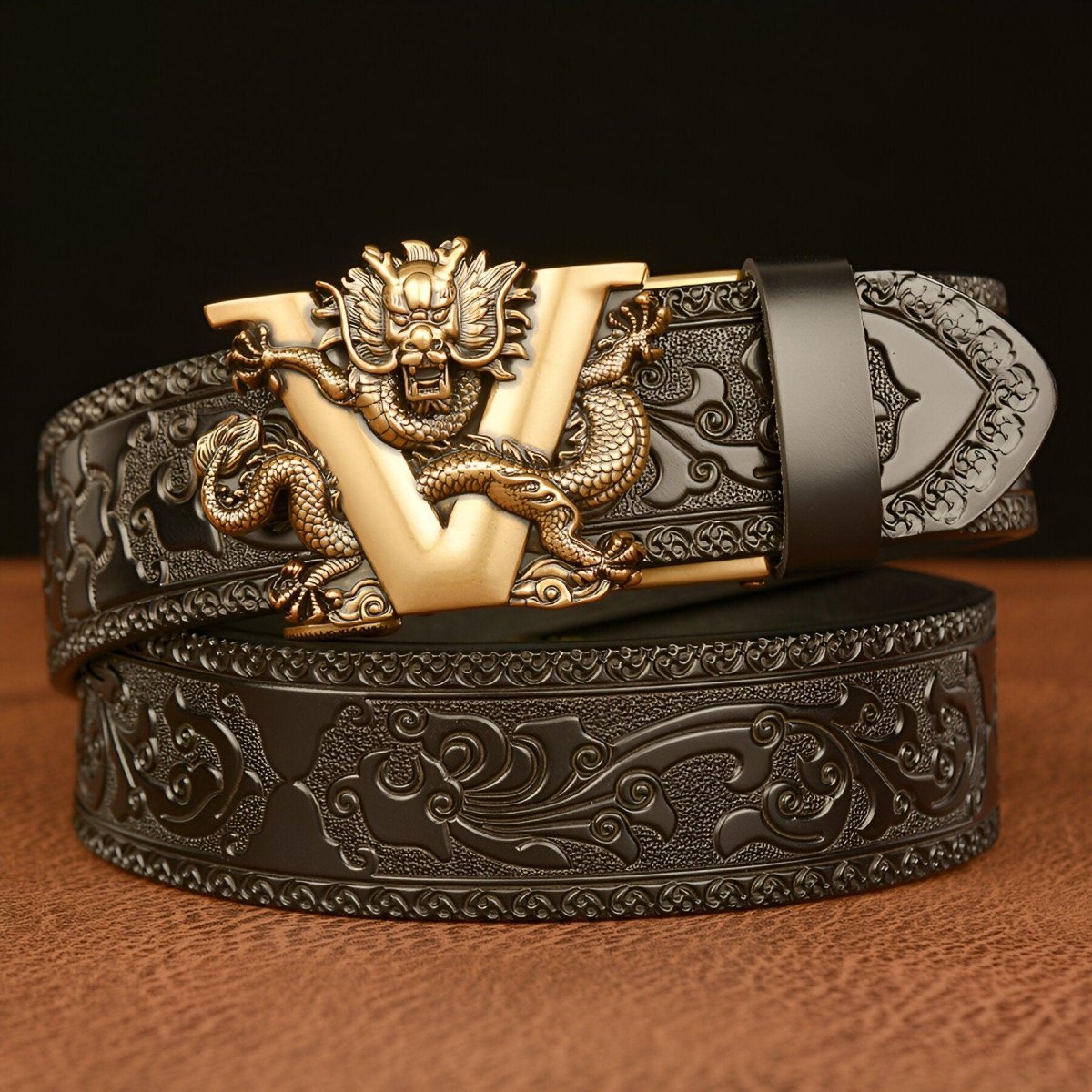 Ceinture Esprit Animal à motif Dragon et lettre V, modèle Zishan - La Boutique de la Ceinture