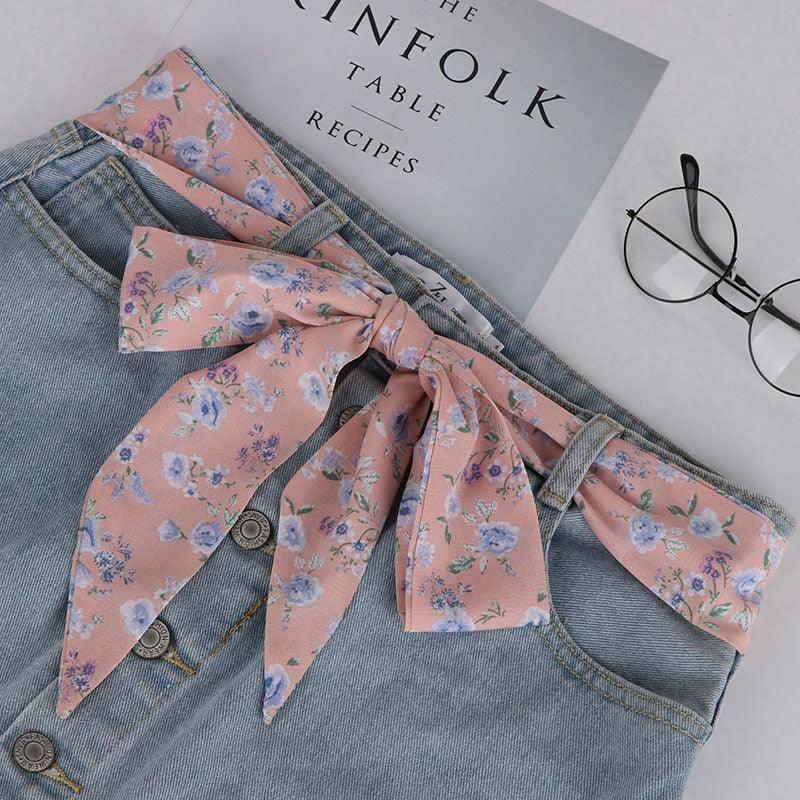 Ceinture foulard en soie avec motif fleuri, modèle Yrsa - La Boutique de la Ceinture