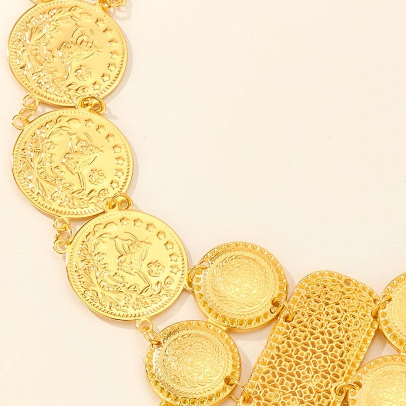 Ceinture marocaine alternant médaillons et plaquettes dorées avec pendentifs, modèle Shanaz