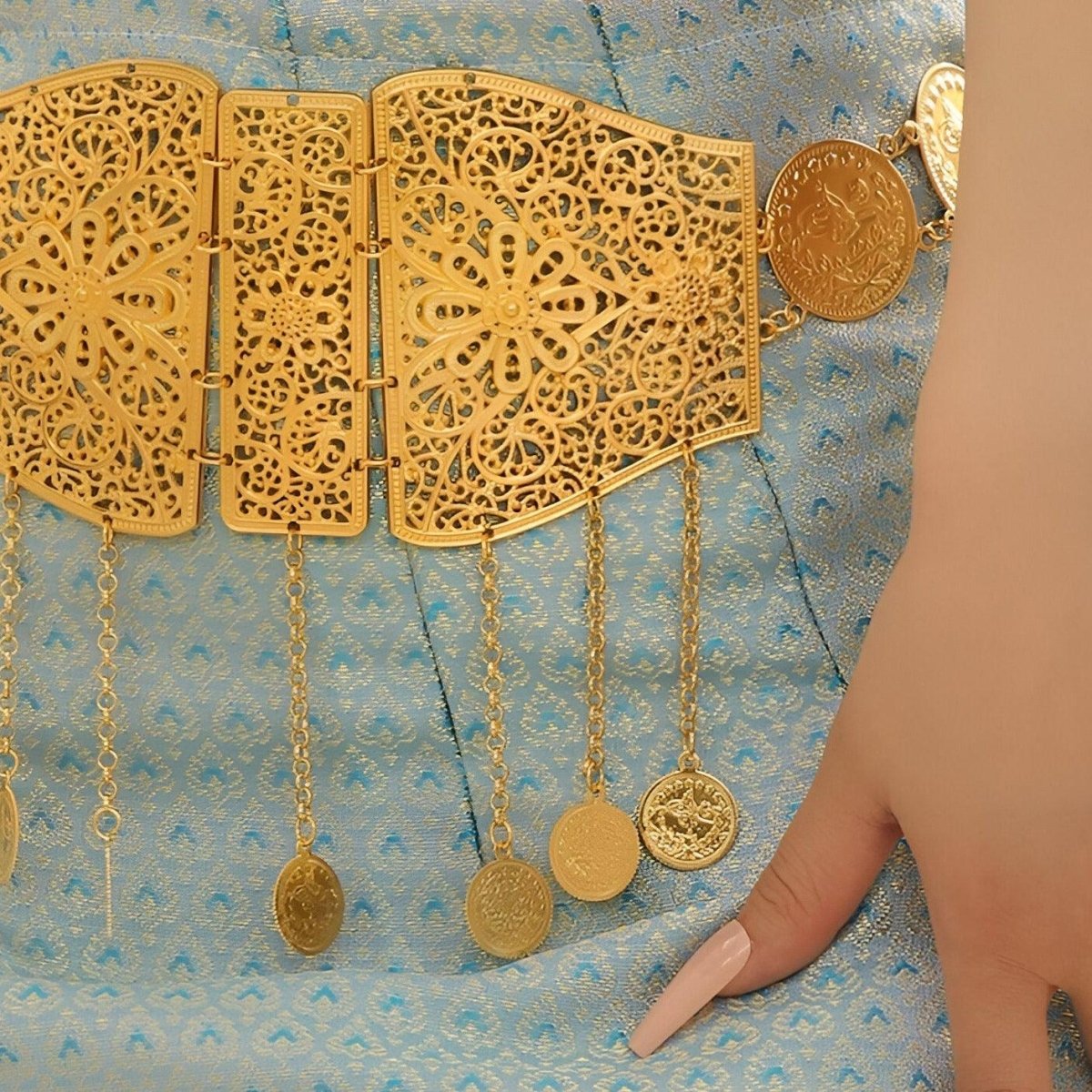 Ceinture marocaine aux détails ajourés et médaillons, modèle Samima - La Boutique de la Ceinture