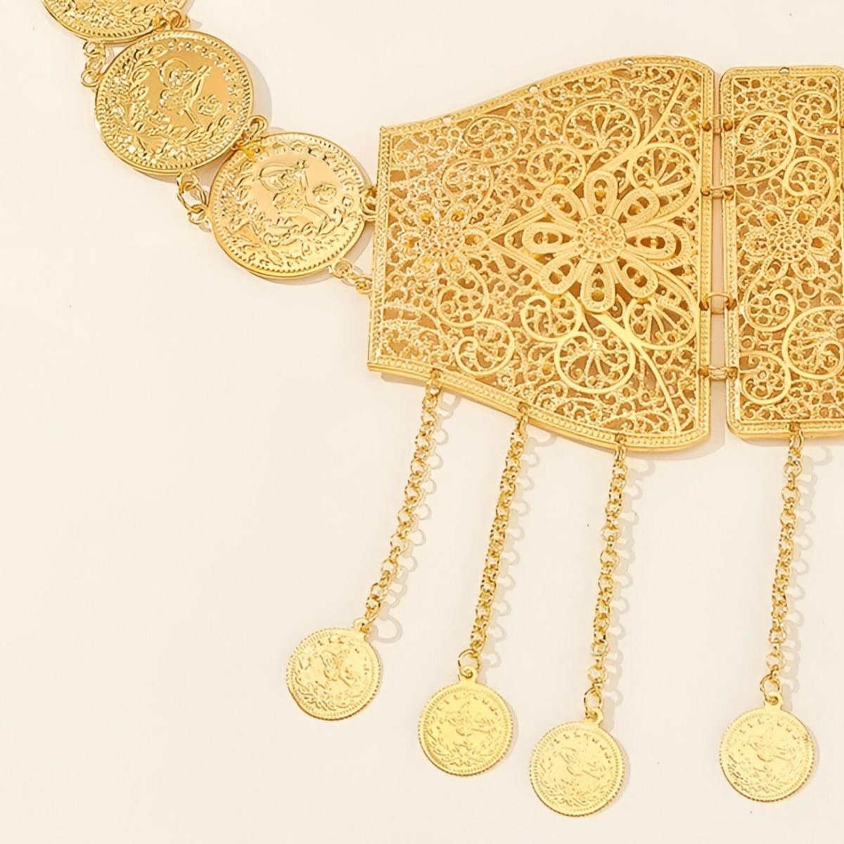 Ceinture marocaine aux détails ajourés et médaillons, modèle Samima - La Boutique de la Ceinture