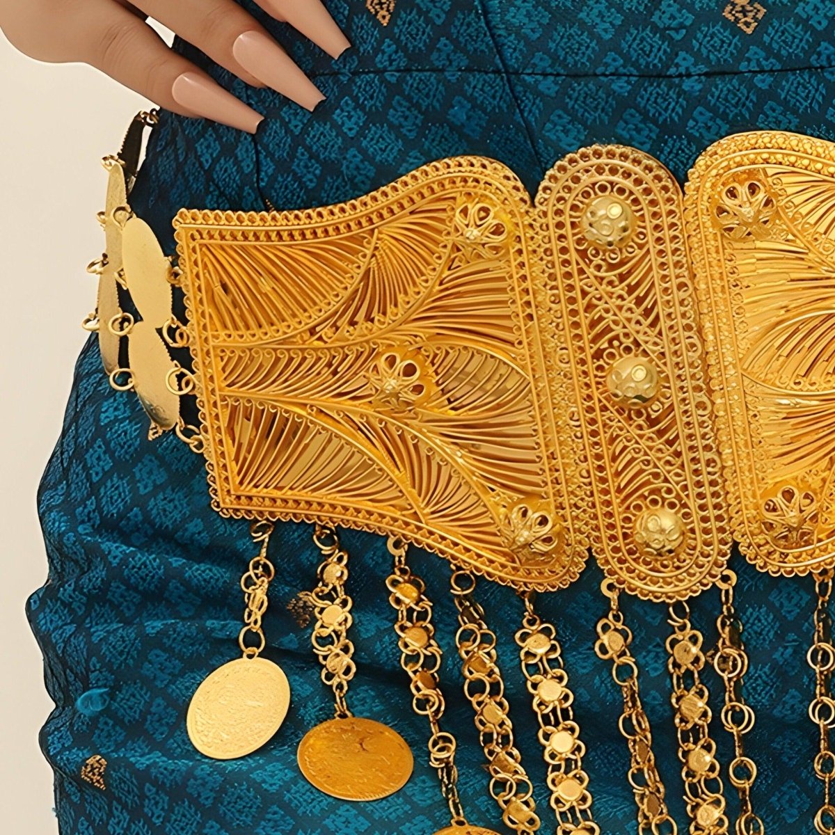 Ceinture marocaine avec pendentifs, modèle Hlalia - La Boutique de la Ceinture