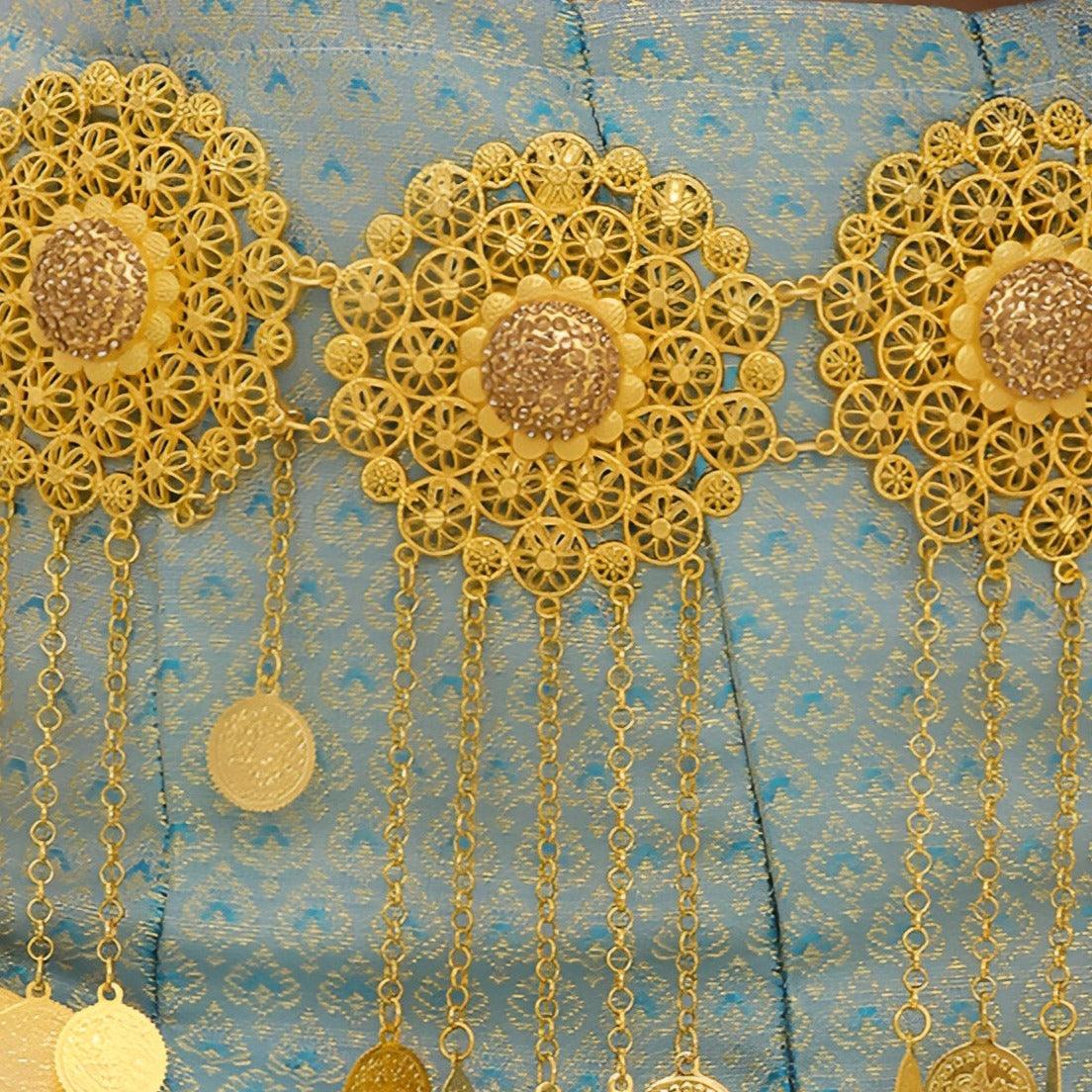 Ceinture marocaine dorée avec larges disques à motifs floraux, modèle Nedali - La Boutique de la Ceinture