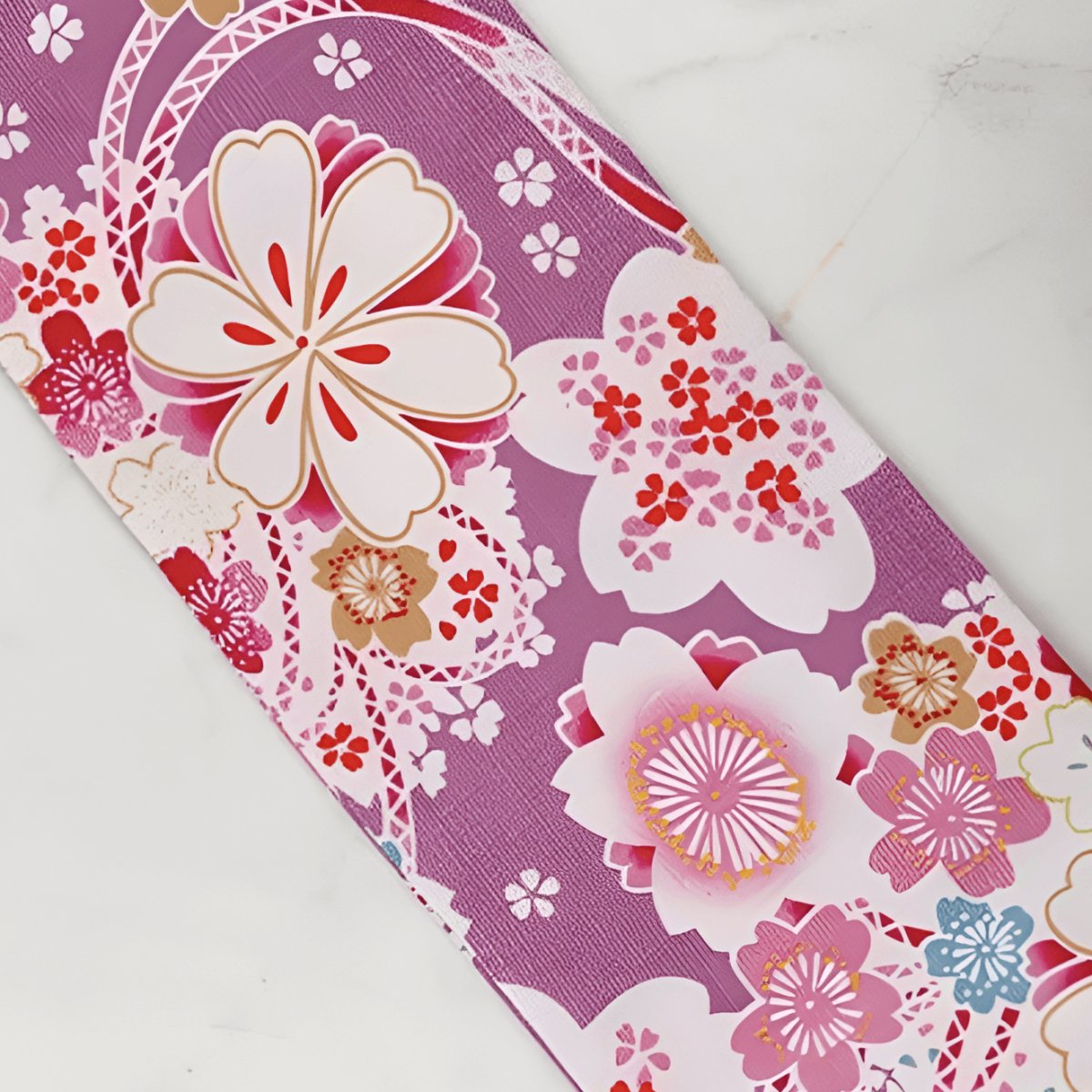 Ceinture Obi rose à motifs fleurs de printemps, modèle Yuro - La Boutique de la Ceinture