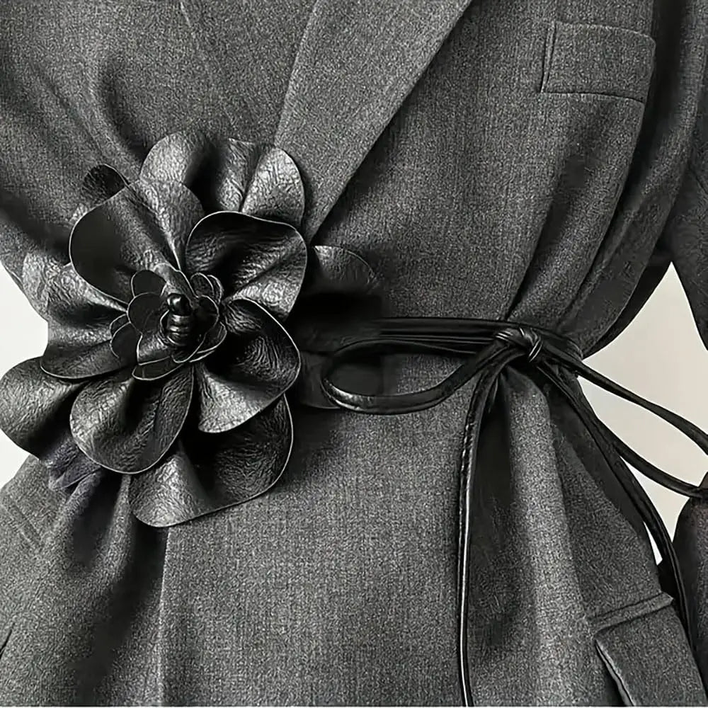 Ceinture fine à nouer avec fleur décorative, modèle Flora - La Boutique de la Ceinture