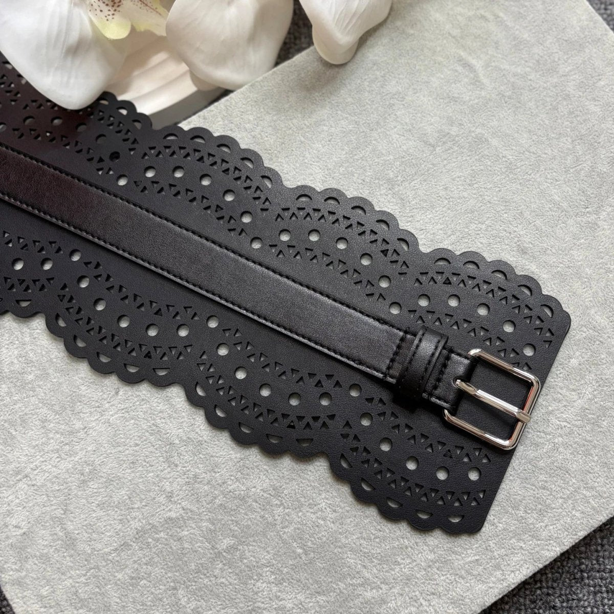 Ceinture large ajourée femme effet dentelle - La Boutique de la Ceinture