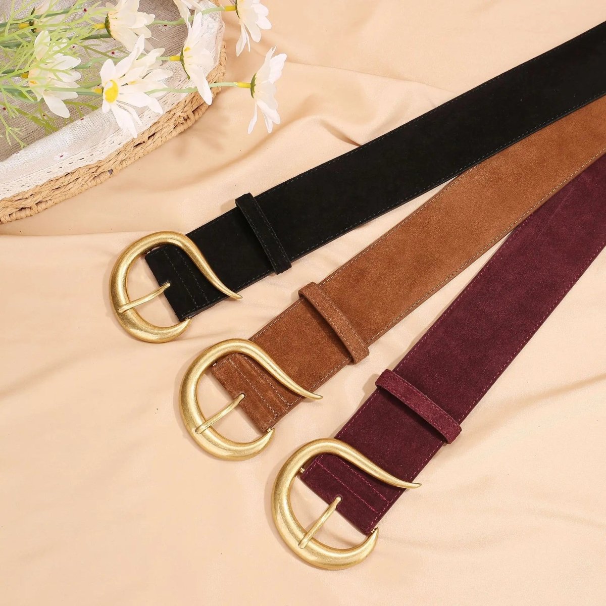 Ceinture large femme boucle dorée sculptée, modèle Scola - La Boutique de la Ceinture
