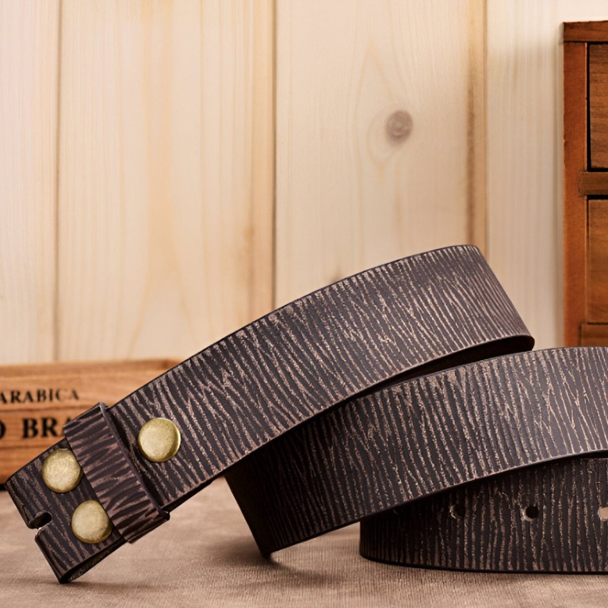 Lanière de ceinture 3.8 cm, en cuir, pour boucles interchangeables, aspect usé, modèle Corbac - La Boutique de la Ceinture