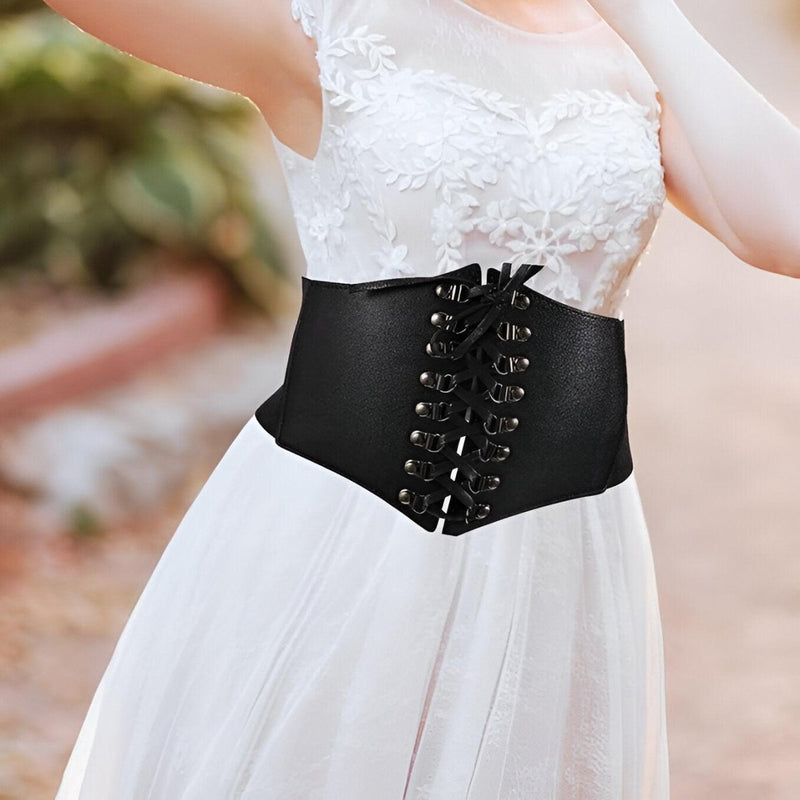 Ceinture corset à lacets avec boucles métalliques, modèle Amber