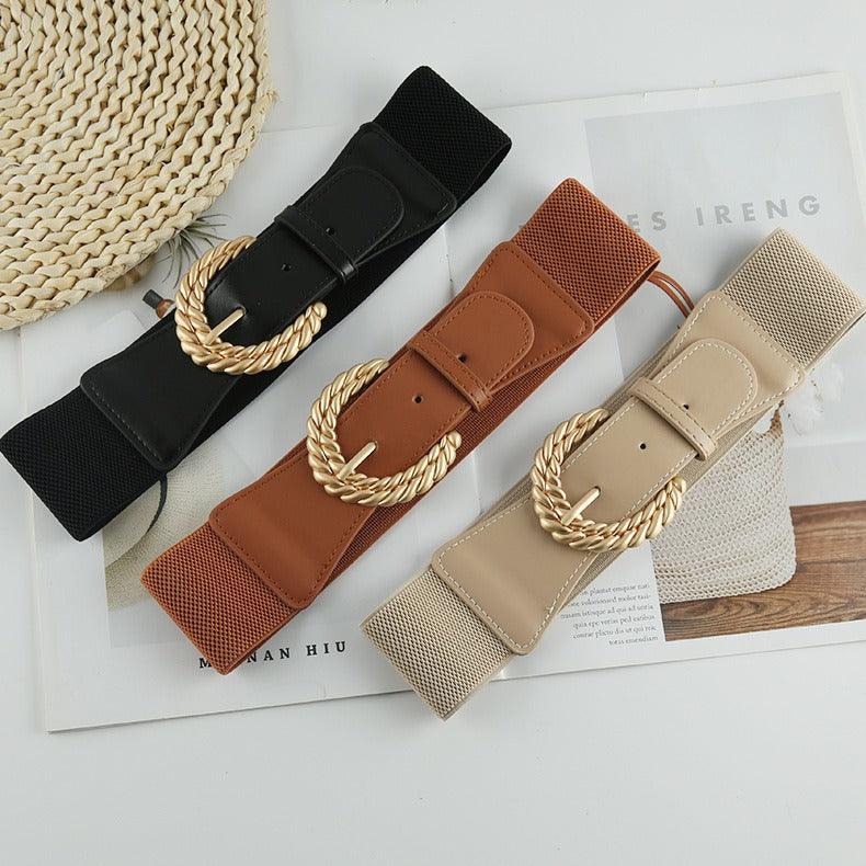 Ceinture Camel Unie Avec Boucle De La Ceinture Dorée Au Nom De La Ceinture Doree Au Nom De La Marque Ceinture Camel Unie Avec Boucle De La Ceinture Dorée Au Nom De La Ceinture Doree Au Nom De La Marque
