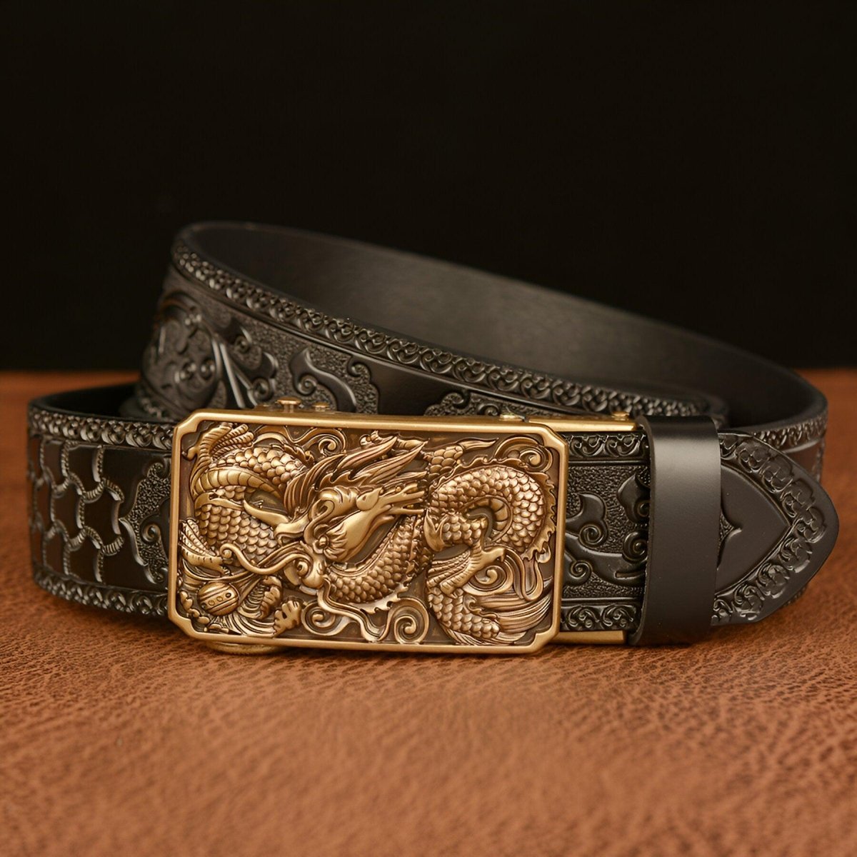 Black Dragon Rohan Ceinture Esprit Animal à motif Dragon dans les airs, modèle Rohan